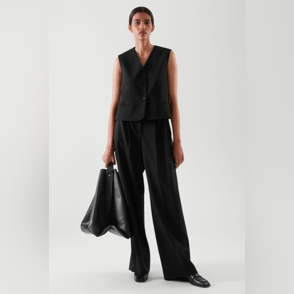 COS | Cropped Single-Breasted Waistcoat - Picture 7 of 15